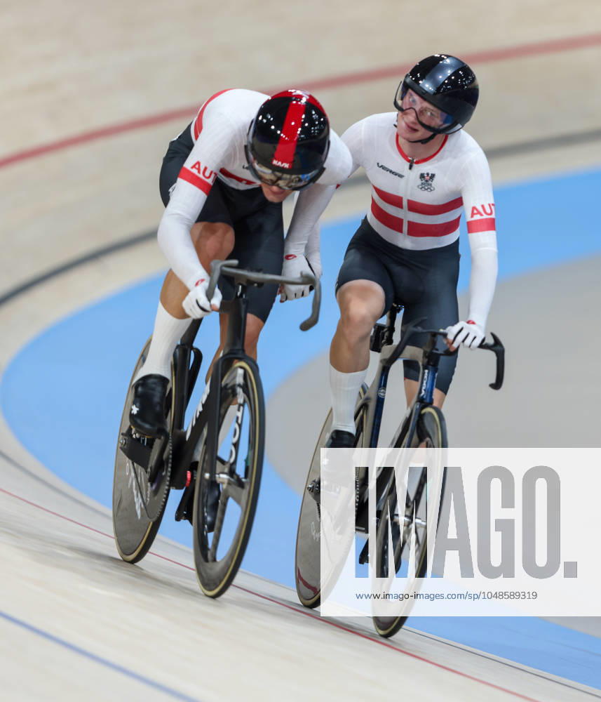 OLYMPICS - Olympic Summer Games 2024 PARIS,FRANCE,10.AUG.24 - OLYMPICS, CYCLING - Olympic Summer Games Paris 2024, mens madison. Image shows Maximilian Schmidbauer and Raphael Kokas (AUT). GEPAxpictures xHaraldxSteiner