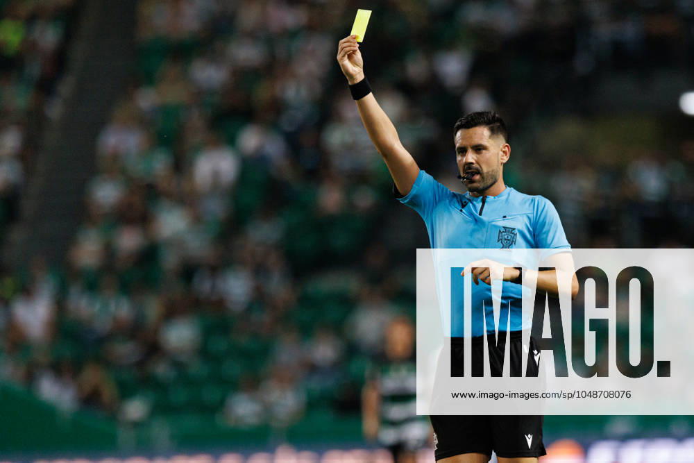 Joao Goncalves (referee) during Liga Portugal game between teams of Sporting CP and Rio Ave FC at Estadio Jose Alvalade (Maciej Rogowski) Lisbon Estadio Jose Alvalade Portugal