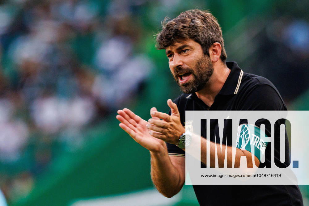 Luis Freire (coach of Rio Ave FC) seen during the Liga Portugal game between teams of Sporting CP and Rio Ave FC at Estadio Jose Alvalade final score. Sporting CP won 3-1 Lisbon Portugal - ZUMAs197 20240809_aaa_s197_305