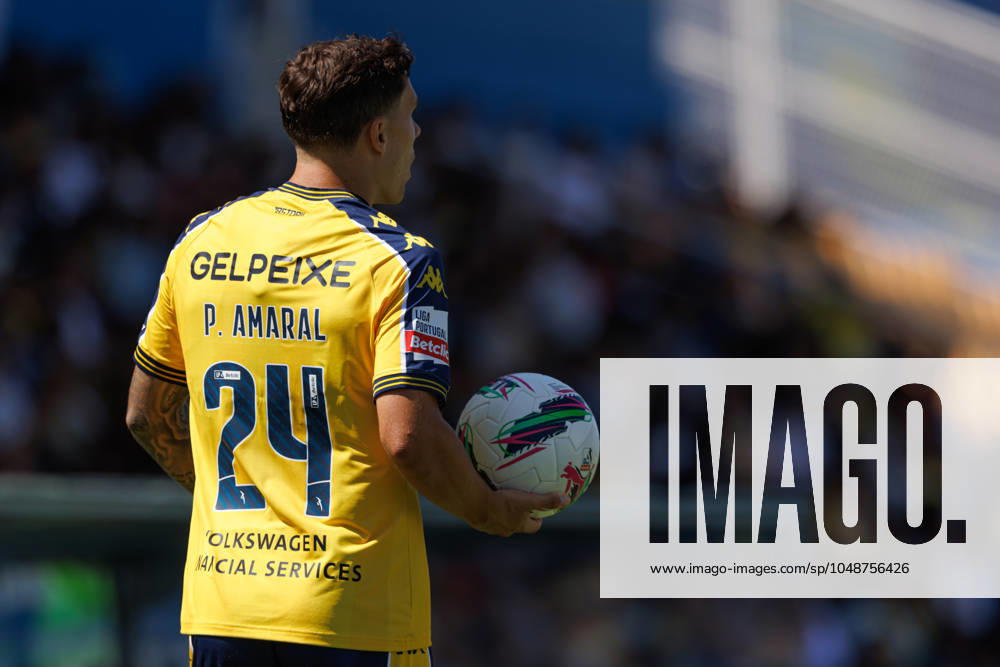 Pedro Amaral during Liga Portugal game between teams of GD Estoril Praia and CD Santa Clara at Estadio Antonio Coimbra da Mota (Maciej Rogowski) Estoril Estadio Antonio Coimbra Da Mota Portugal