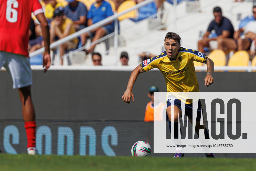 Pedro Amaral during Liga Portugal game between teams of GD Estoril Praia and CD Santa Clara at Estadio Antonio Coimbra da Mota (Maciej Rogowski) Estoril Estadio Antonio Coimbra Da Mota Portugal