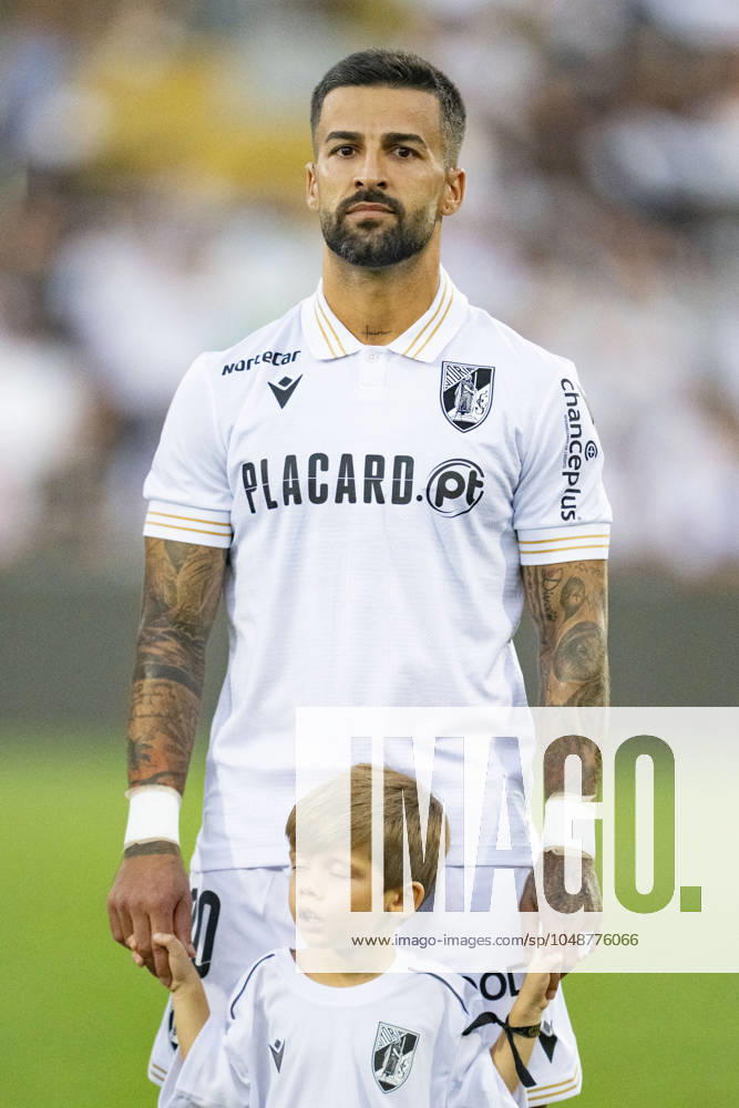 Tiago Silva of Vitoria SC getting into the field prior to the match between Vitoria SC and Zürich for the Third Qualifying Round, Second Leg at Estadio D. Afonso Henriques on August 15, 2024 in Guimaraes, Portugal. (Photo by Pedro Loureiro Just Pictures) Guimaraes Estadio D. Afonso Henriques Guimaraes Portugal
