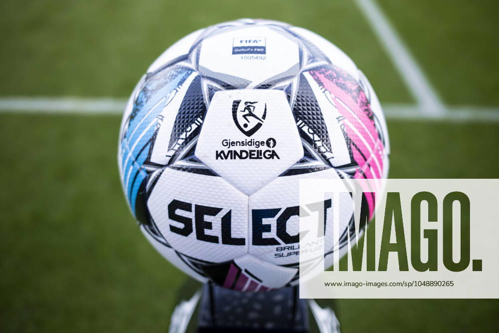 OB Q v Broendby IF, Gjensidige Kvindeliga, Odense, Denmark Odense, Denmark. 17th, August 2024. The match ball from Select is ready for the Gjensidige Kvindeliga match between OB Q and Broendby IF at Nature Energy Park in Odense. Odense Denmark