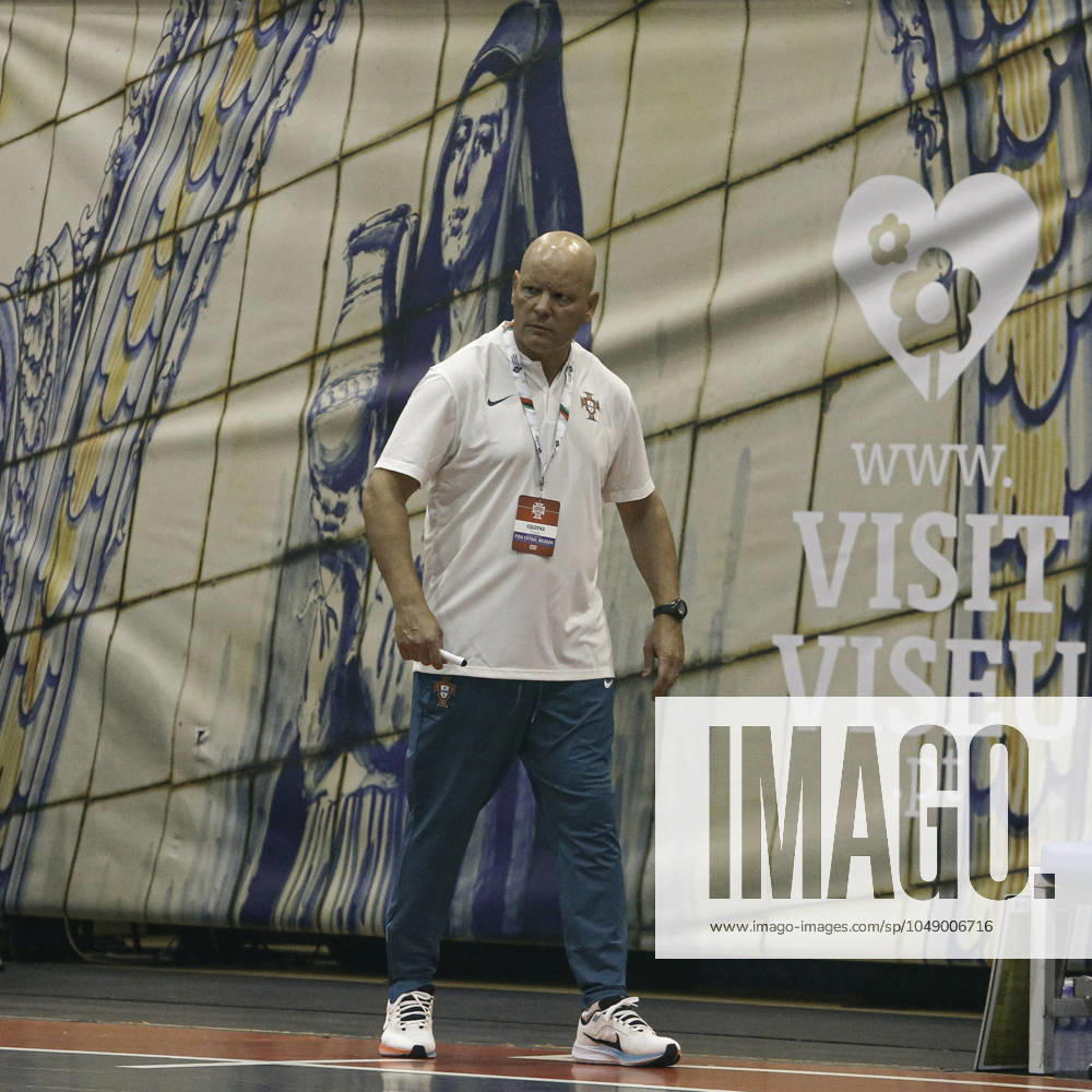 FUTSAL - PORTUGAL x CUBA Viseu (PT) 08 22 2024 - FUTSAL - PORTUGAL x CUBA, Jorge Braz coach of the Portugal national team, Nationalteam during the match between Portugal x Cuba, in a match valid in preparation for the 2024 Futsal World Championship, WM, Weltmeisterschaft which takes place in Uzbekistan. (Foto: Alexandre Gomes Thenews2 imago images) SPO