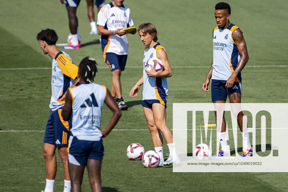 La Liga EA Sports 2024 2025: Real Madrid Training Session Luka Modric (L) and Eder Militao (R) seen training during Real Madrid Training Session and press conference, PK, Pressekonferenz ahead of their La Liga EA Sports football match against Real Valladolid CF at Ciudad Real Madrid on August 23, 2024 in Valdebebas, Spain. Valdebebas Ciudad Real Madrid Madrid Spain