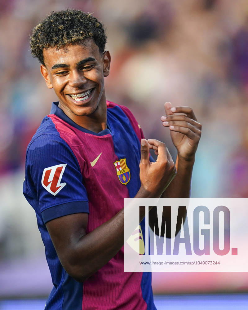Lamine Yamal of FC Barcelona, Barca celebrates the 1-0