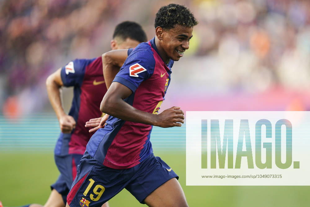 Lamine Yamal of FC Barcelona, Barca celebrates the 1-0