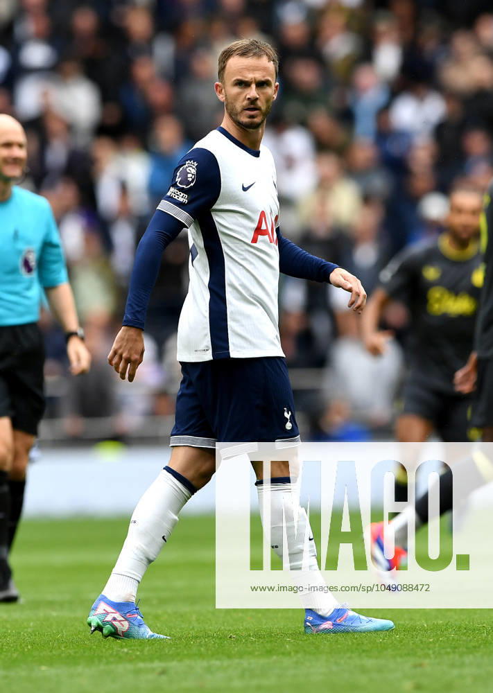 Tottenham Hotspur v Everton Premier League 242024. James Maddison during the Premier League match between Tottenham Hotspur and Everton at Tottenham Hotspur Stadium, London, United Kingdom on 24 August 2024. London Tottenham Hotspur Stadium London United Kingdom Editorial use only DataCo restrictions apply See www.football-dataco.com ,