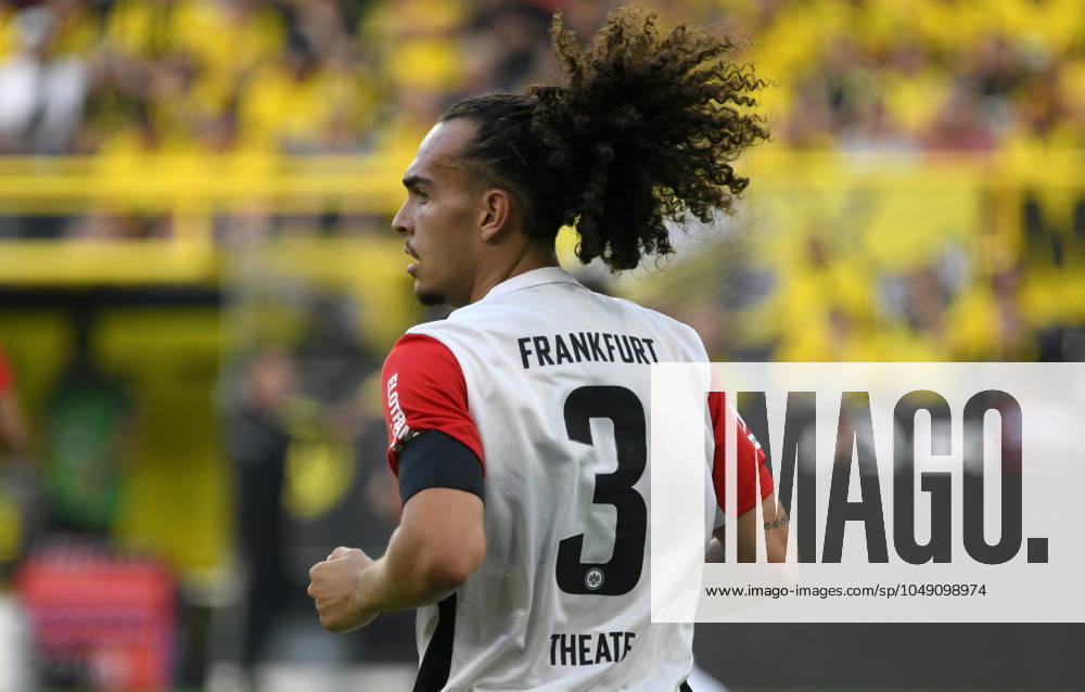 Signal Iduna Arena Dortmund 24.8.2024, 1. Fussball Bundesliga Saison 2024 25 1.Spieltag, Borussia Dortmund (BVB, gelb) vs Eintracht Frankfurt (SGE, weiss) 2:0 - Arthur Theate (SGE)