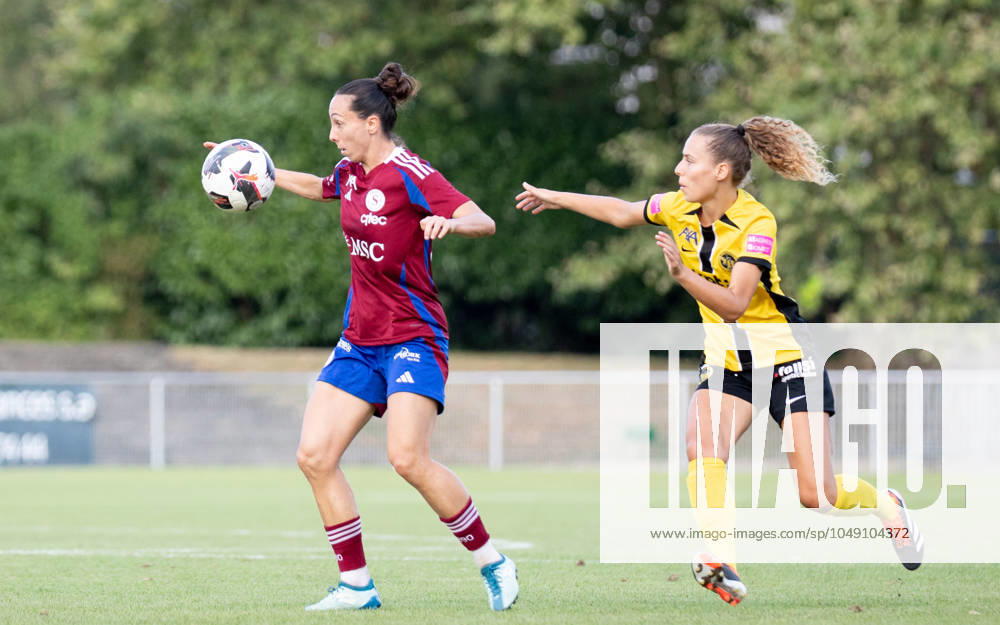 Stade des Trois-Chene, Stade des Trois-Chene, Women s Super League: Servette FC Chenois Feminin - BSC YB Frauen, 29 Paloma Lazaro Torres Del Molino (Servette) looks to bring the ball down Stade des Trois-Chene Stade des Trois-Chene Geneva Switzerland