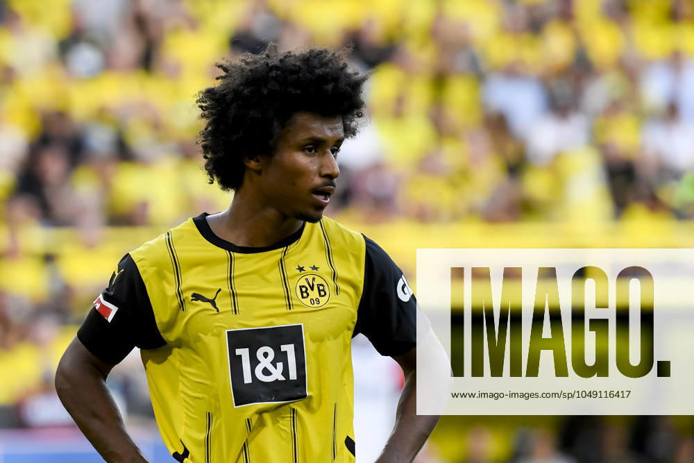 Karim Adeyemi (Borussia Dortmund) looks on during the Bundesliga match between Borussia Dortmund and Eintracht Frankfurt at SIGNAL IDUNA PARK on August 24, 2024 in Dortmund, Germany. (Photo by Max Maiwald DeFodi Images) Defodi-067_BVBSGE0240824_365
