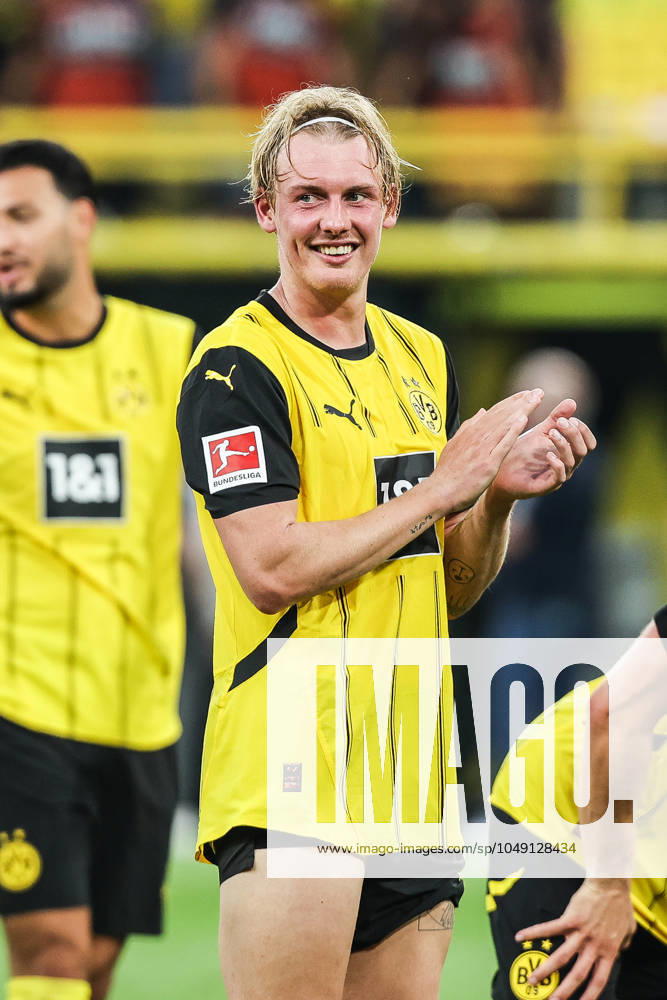 Fussball, Bundesliga Saison 2024 2025 1.Spieltag Borussia Dortmund - SG Eintracht Frankfurt 24.08.2024, SIGNAL-IDUNA-PARK Julian Brandt (Borussia Dortmund, 10) Dortmund Signal Iduna Park Nordrhein-Westfahlen Deutschland