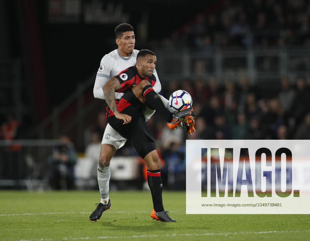 AFC Bournemouth v Manchester United, ManU - Premier League - Vitality Stadium April 18, 2018 - Bournemouth, United Kingdom - Callum Wilson of Bournemouth tussles with Chris Smalling of Manchester Unitedduring the premier league match at the Vitality Stadium, Bournemouth. Picture date 18th April 2018. Picture credit should read: David Klein Sportimage Bournemouth United Kingdom