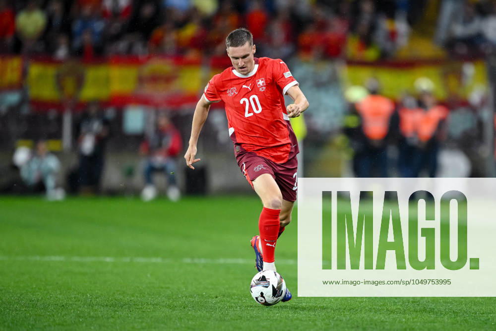 Michel Aebischer (Switzerland) controls the Ball during the UEFA Nations League 2024 2025 League A - Group 4 match between Switzerland and Spain at Stade de Geneve on September 8, 2024 in Geneva, Switzerland. Defodi-541_SFVESP240908_187