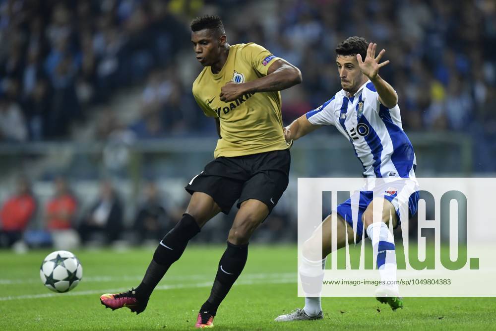 FC Porto v Club Brugge - UEFA Champions League PORTO, PORTUGAL - NOVEMBER 2 : Moraes Ferreira Da Silva Wesley forward of Club Brugge missing an opportunity in front of Ivan Marcano of FC Porto during the Champions League Group H stage match of FC Porto against Club Brugge at the Estadio do Dragao on November 02, 2016 in Porto, Portugal, 2 11 2016 Porto Portugal
