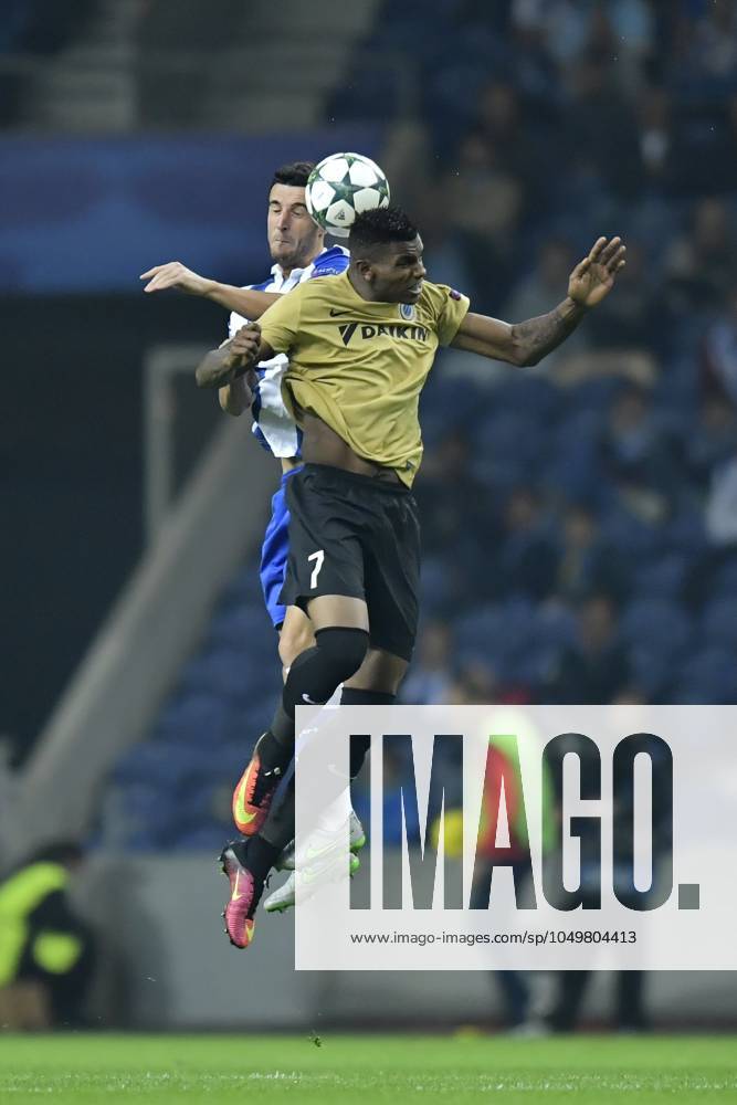FC Porto v Club Brugge - UEFA Champions League PORTO, PORTUGAL - NOVEMBER 2 : Moraes Ferreira Da Silva Wesley forward of Club Brugge jumps up to reach the ball during the Champions League Group H stage match of FC Porto against Club Brugge at the Estadio do Dragao on November 02, 2016 in Porto, Portugal, 2 11 2016 Porto Portugal