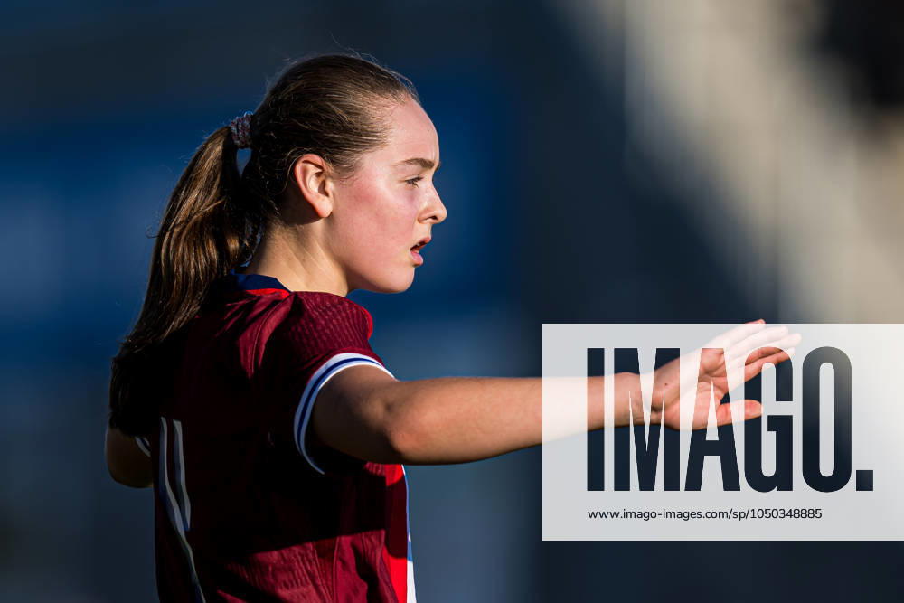 Isa Bekken Lund of Norway during the under 15 friendly match between Norway and Sweden on September 17, 2024 in Jessheim. Photo: Marius Simensen BILDBYRAN COP 238 bbeng dam football fotball fotboll norge norway soccer sverige sweden treningskamp