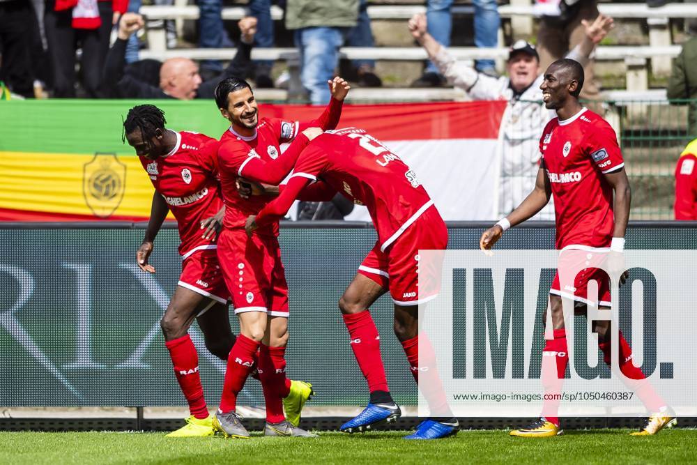 Royal Antwerp v RSC Anderlecht - Jupiler Pro League Play-Offs 1 ANTWERPEN, BELGIUM - MAY 12 : Didier Lamkel Ze forward of Antwerp celebrates with Lior Refaelov midfielder of Antwerp after scoring the 1-1 during the Jupiler Pro League match between Royal Antwerp FC and RSC Anderlecht on May 12, 2019 in Antwerpen, Belgium, 12 05 2019 ( Photo Gregory Van Gansen Photonews ) Antwerpen Belgium