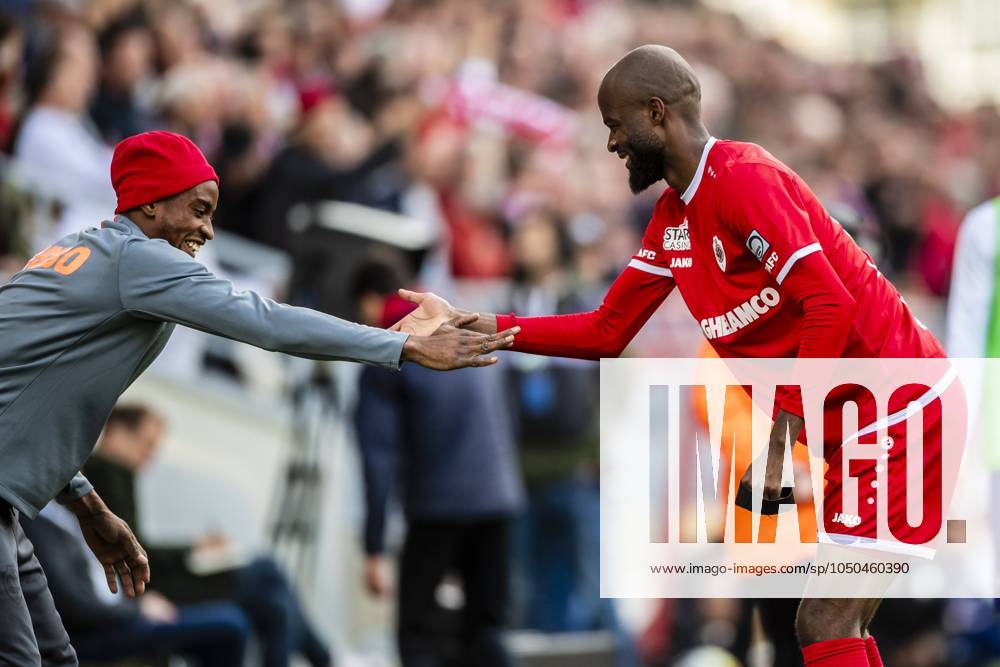 Royal Antwerp v RSC Anderlecht - Jupiler Pro League Play-Offs 1 ANTWERPEN, BELGIUM - MAY 12 : Didier Lamkel Ze forward of Antwerp celebrates after scoring the 1-1 during the Jupiler Pro League match between Royal Antwerp FC and RSC Anderlecht on May 12, 2019 in Antwerpen, Belgium, 12 05 2019 ( Photo Gregory Van Gansen Photonews ) Antwerpen Belgium