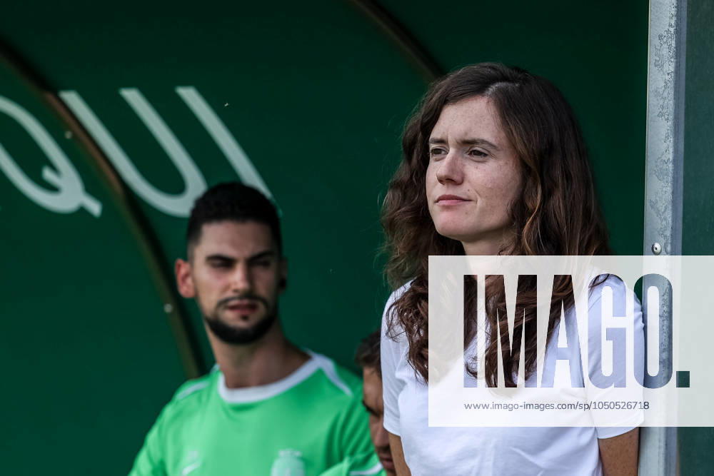 Alcochete, Portugal, September 19th, 2024: Mariana Cabral (Sporting CP Coach) in action during the UEFA Women s Champions League game between Sporting CP v Real Madrid CF at Estadio Aurelio Pereira, Alcochete, Portugal (Joao Bravo SPP)