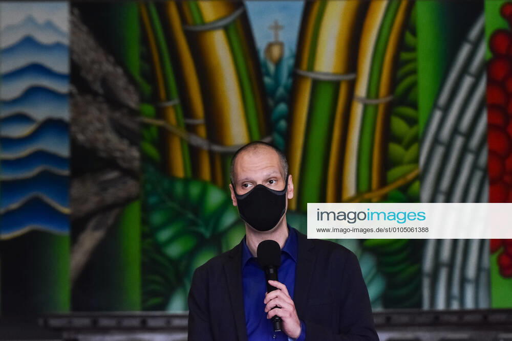 SÃO PAULO, SP - 25.09.2020: COLETIVA DE IMPRENSA JOÃO DORIA COVID19 - Bruno Covas, (PSDB) Mayor of São Paulo, during a press conference on measures to combat the Coronavirus, (COVID-19) this Friday, (25) at the Palácio dos Bandeirantes. During the press conference, Governor João Doria announced the end of activities at Ibirapuera& 39;s Campaign Hospital. x1969704x RobertoxCasimiro