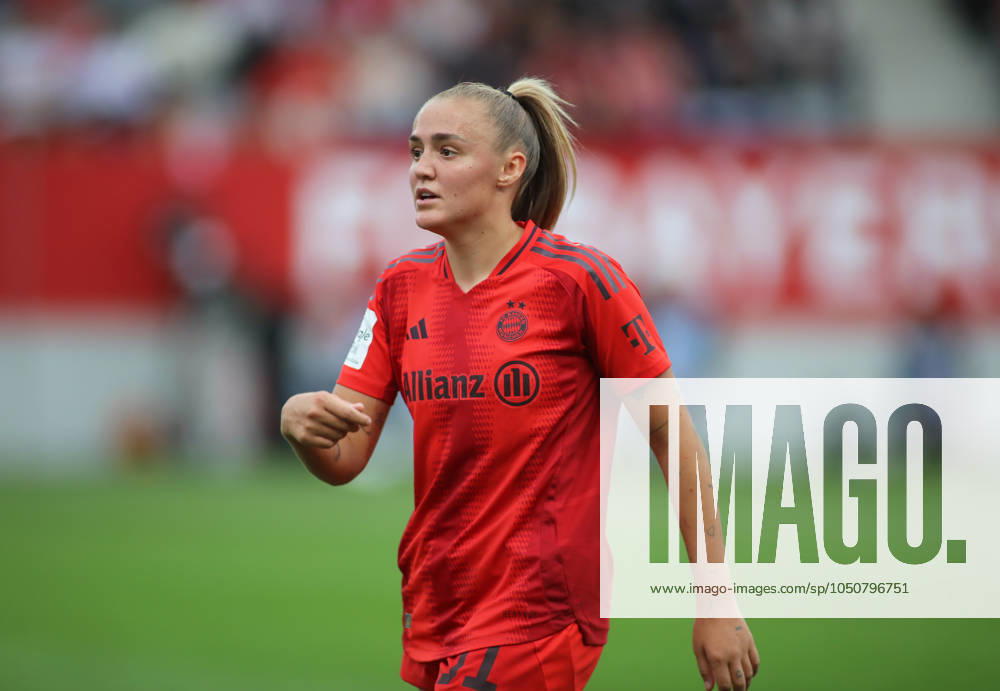 München, Deutschland 23. September 2024: Fussball, FRAUEN, GOOGLE PIXEL FRAUEN-BUNDESLIGA, Saison 2024 2025, FC Bayern München - TSG 1899 Hoffenheim, Campus Georgia Stanway (FC Bayern München) Kopf, Oberkörper