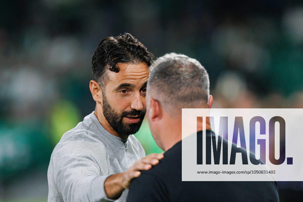 Sporting CP Vs AVS Futebol SAD in Lisbon - 22 Sept 2024 (L-R) Ruben Amorim (Sporting CP) and Vitor Campelos (AVS) seen in action during the Liga Portugal game between teams of Sporting CP and AVS Futebol SAD at Estadio Jose Alvalade. final score 3:0 Lisbon Portugal