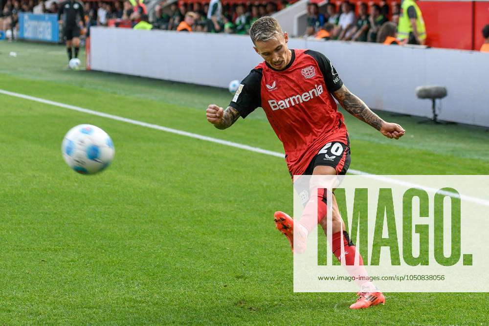 Alejandro Alex Grimaldo (Leverkusen 20) Aktion . Einzelbild . Freisteller . 22.09.2024 Fussball Bayer 04 Leverkusen vs VfL Wolfsburg, BayArena, Leverkusen, DFB DFL REGULATIONS PROHIBIT ANY USE OF PHOTOGRAPHS AS IMAGE SEQUENCES AND OR QUASI-VIDEO NRW Germany