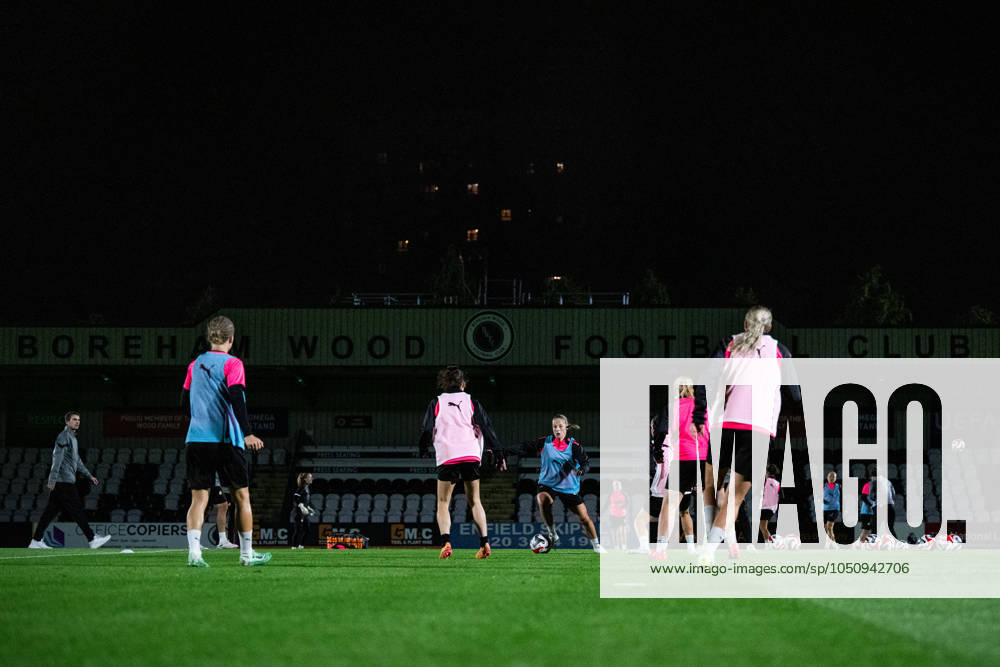 Anna Anvegard during a training session with Häcken on September 25, 2024 in London. Photo: Emma Wallskog BILDBYRAN COP 320 EW0434 fotboll football soccer fotball champions league träning practice training häcken dam bbeng