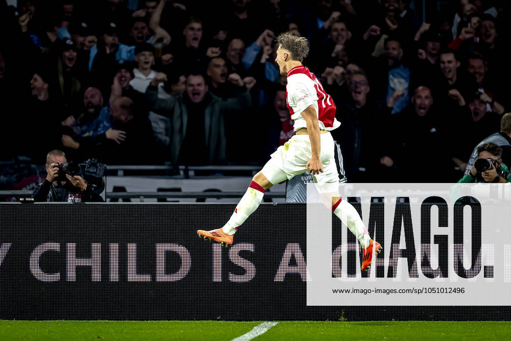 AFC Ajax Amsterdam forwarder Mika Godts scores the 2-0 and celebrating the goal, during the match Ajax - Besiktas at the Johan Cruijff ArenA for the UEFA Europa League - League phase - Matchday 1 season 2024-2025 in AMSTERDAM, Netherlands on 26 september 2024, (photo by Marcel van Dorst EYE4images DeFodi Images) Defodi-746_190895