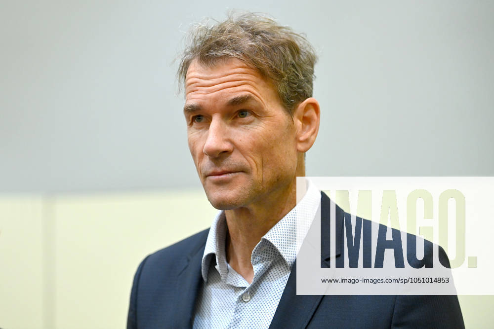 Jens Lehmann, Einzelbild,angeschnittenes Einzelmotiv,Portraet,Portrait,Porträt. Landgericht Muenchen II Strafverfahren gegen Jens Lehmann wegen des Verdachts der Beleidigung u.a. am 27.09.2024,Berufung,
