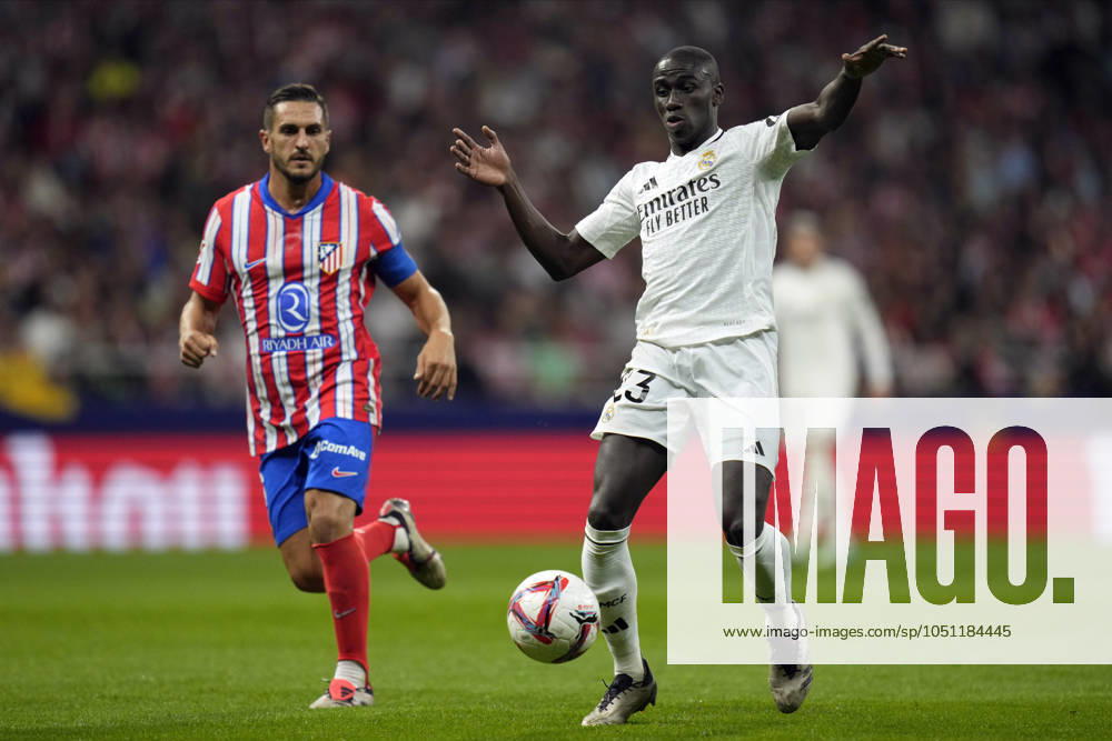 ESP: Atletico de Madrid - Real Madrid CF. La Liga EA Sports. Date 8 Ferland Mendy of Real Madrid CF and Koke Resurreccion of Atletico de Madrid during the La Liga EA Sports match between Atletico de Madrid and Real Madrid CF played at Civitas Metropolitano Stadium on September 29, 2024 in Madrid, Spain. kpng