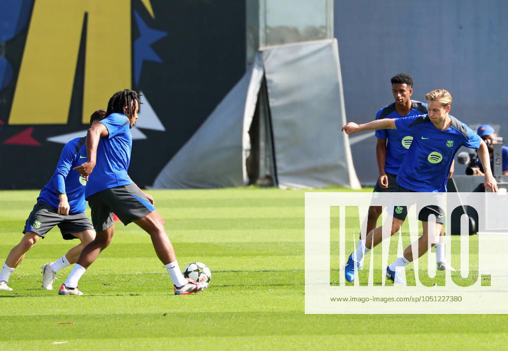 FC Barcelona, Barca Training Session Frenkie de Jong and Jules Kounde train at the Joan Gamper sports city before the Champions League match against Young Boys in Barcelona, Spain, on September 30, 2024. Barcelona Barcelona Spain