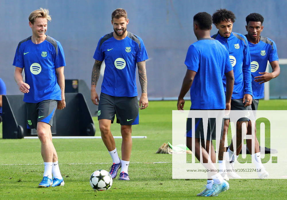 FC Barcelona, Barca Training Session Frenkie de Jong and Inigo Martinez train at the Joan Gamper sports city prior to the Champions League match against Young Boys in Barcelona, Spain, on September 30, 2024. Barcelona Barcelona Spain