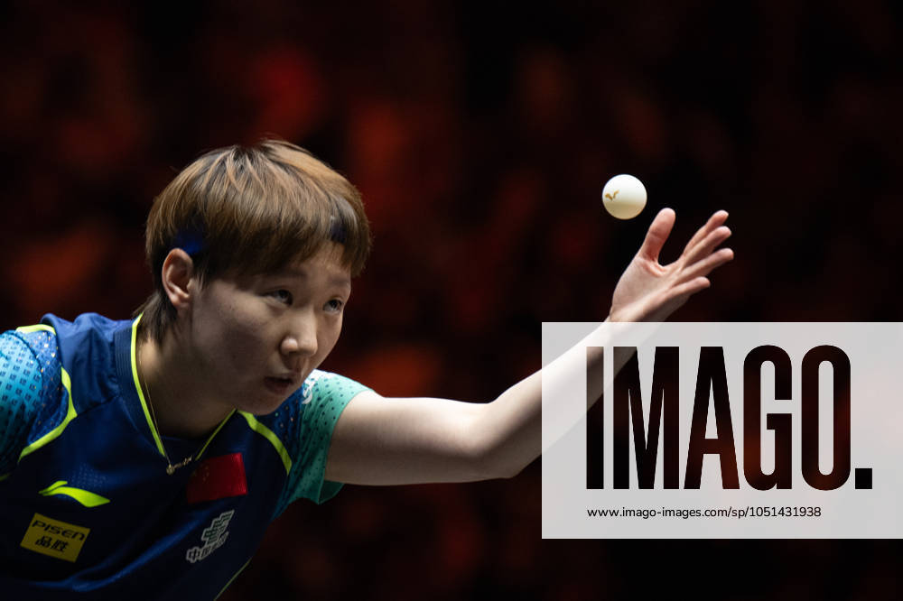 (241003) -- BEIJING, Oct. 3, 2024 -- Wang Manyu of China serves during the women s singles round of 16 match against teammate Qin Yuxuan at 2024 World Table tennis, Tischtennis (WTT) China Smash in Beijing, China, Oct. 3, 2024. ) (SP)CHINA-BEIJING-TABLE TENNIS-WTT-CHINA SMASH-WOMEN S SINGLES(CN) XiaoxYijiu