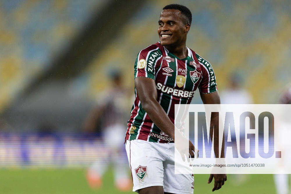 RIO DE JANEIRO, BRAZIL - OCTOBER 03: JHON ARIAS of Fluminense smiles during the match between Fluminense and Cruzeiro as part of Brasileirao 2024 at Maracana Stadium on October 03, 2024 in Rio de Janeiro, Brazil. Rio De Janeiro Brazil - ZUMAc227 20241003_zsp_c227_008