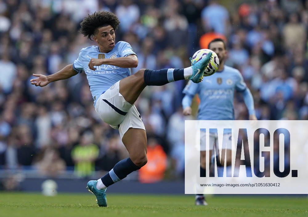 Manchester, England, 5th October 2024. Rico Lewis of Manchester City during the Premier League match at the Etihad Stadium, Manchester. Picture credit should read: Andrew Yates Sportimage . SPI-3360-0028