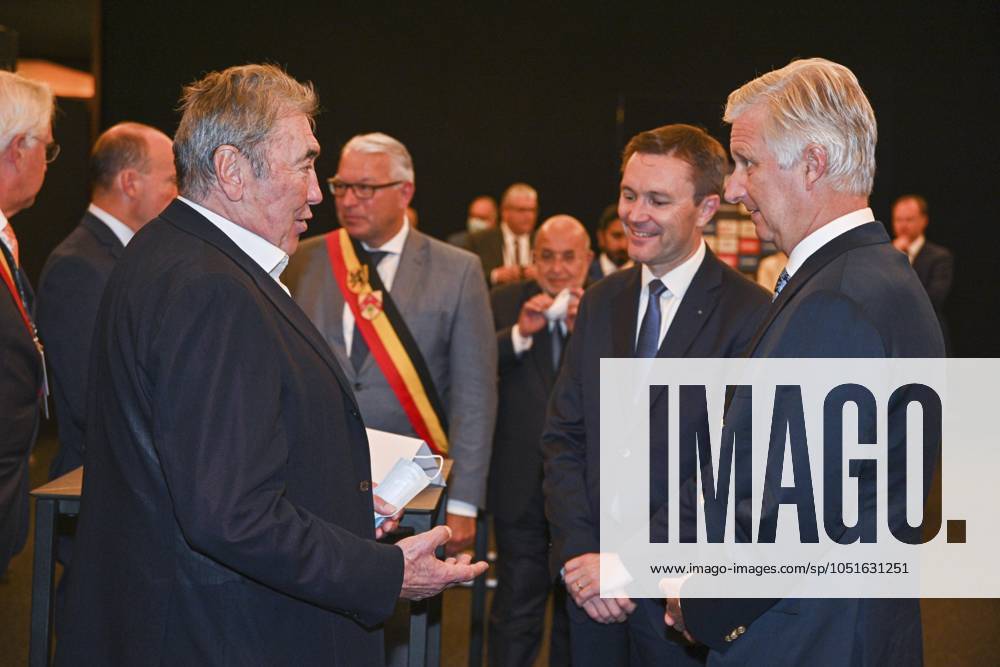 KIng Philippe visits UCI 2021 Road World Championships Flanders Belgium Belgium, Knokke Brugge, 22 09 2021 His Majesty the King will attend the team time trial - mixed relay of the cycling world championships. On this occasion, he will receive a briefing in the presence of Eddy Merckx at the Knokke Casino. He will then embark with Eddy Merckx in a car to follow the riders. On arrival in Bruges (Concertgebouw), he will briefly meet the Belgian team in the waiting zone behind the podium and congratulate the winners photo by F.Andrieu Pool Photonews Brussels Belgium