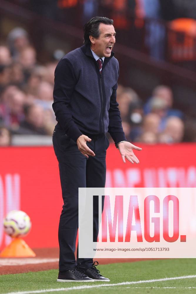 Unai Emery Manager of Aston Villa Aston Villa v Manchester United, ManU Premier League, Football, Villa Park, Birmingham, UK, 06 Oct 2024