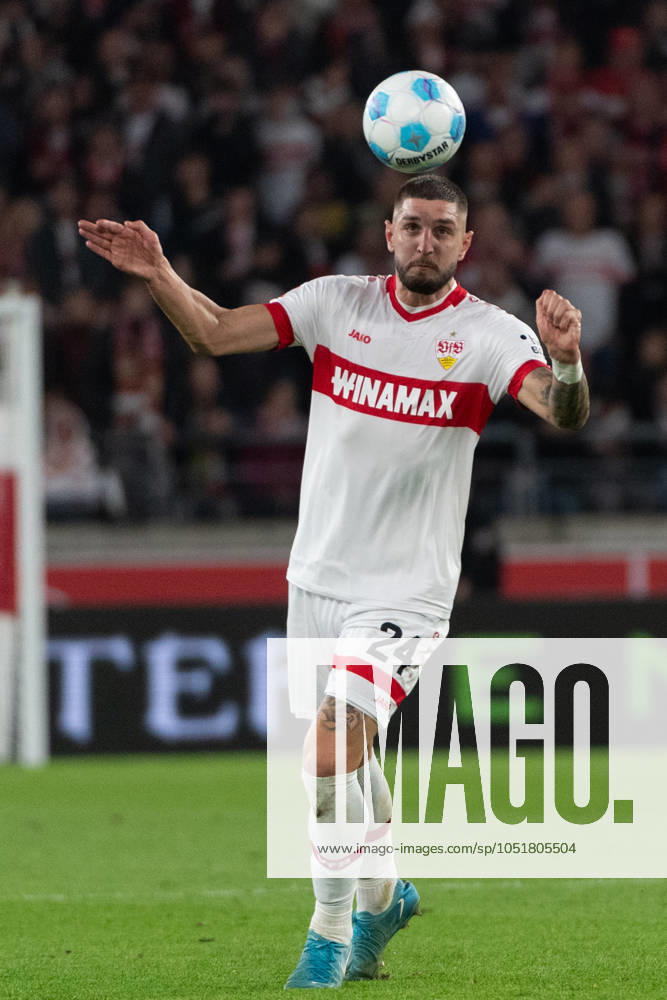 Jeff Chabot (VfB Stuttgart, 24) GER, VfB Stuttgart vs. TSG 1899 Hoffenheim, Fussball, Herren, 1. Bundesliga, 6. Spieltag, Saison 24 25, 06.10.2024, DFL DFB REGULATIONS PROHIBIT ANY USE OF PHOTOGRAPHS AS IMAGE SEQUENCES AND OR QUASI-VIDEO, GER, VfB Stuttgart vs. TSG 1899 Hoffenheim, Fussball, Herren, 1. Bundesliga, 6. Spieltag, Saison 24 25, 06.10.2024 Stuttgart