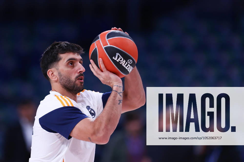 Facundo Campazzo of Real Madrid warms up during the Turkish Airlines EuroLeague, basketball match played between Real Madrid and Partizan Mozzart Bet Belgrade at WiZink Center on October 10, 2024 in Madrid, Spain. Madrid SPAIN - ZUMAa181 20241010_zaa_a181_070