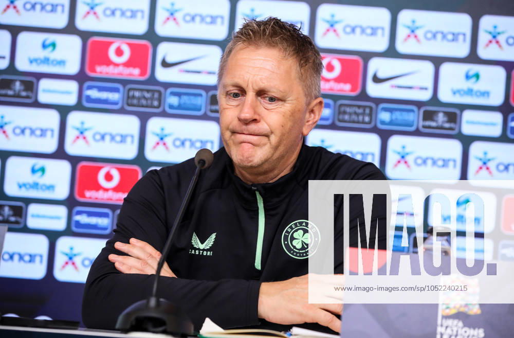 Republic of Ireland press conference, PK, Pressekonferenz Georgios Karaiskakis Stadium, Athens, Greece 12 10 2024 Head Coach Heimir Hallgrimsson Heimir Hallgrimsson 12 10 2024
