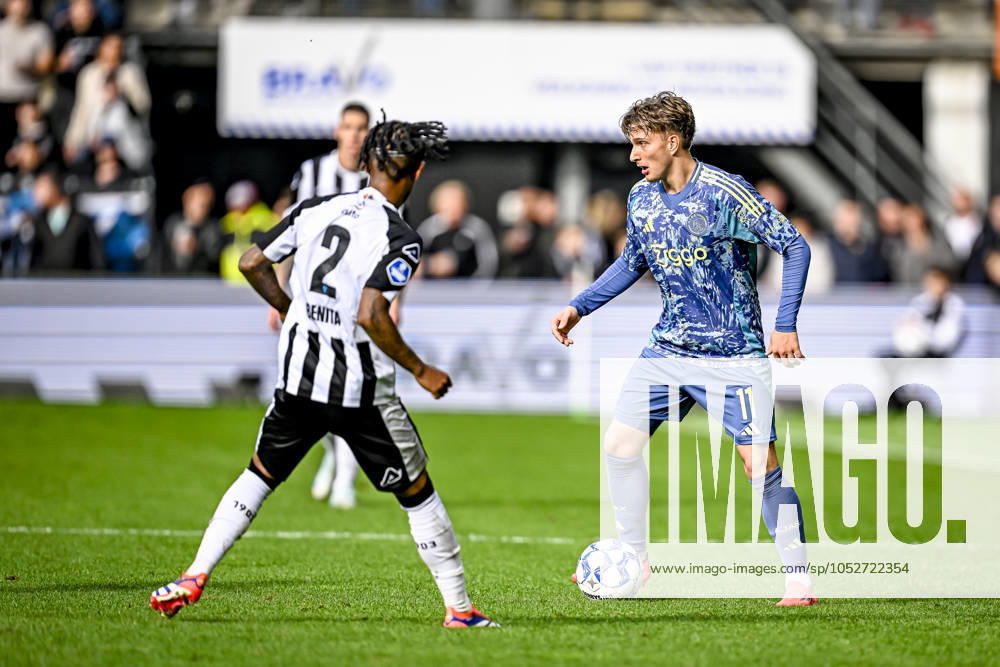 AFC Ajax Amsterdam forwarder Mika Godts, during the match Heracles Almelo - Ajax at the Asito stadium for the Dutch eredivisie season 2024-2025 in ALMELO, Netherlands on 20 oktober 2024, (photo by Stefan Koops EYE4images DeFodi Images) not used in POL SRB CRO FRA GBR NED ITA USA Defodi-746_195976