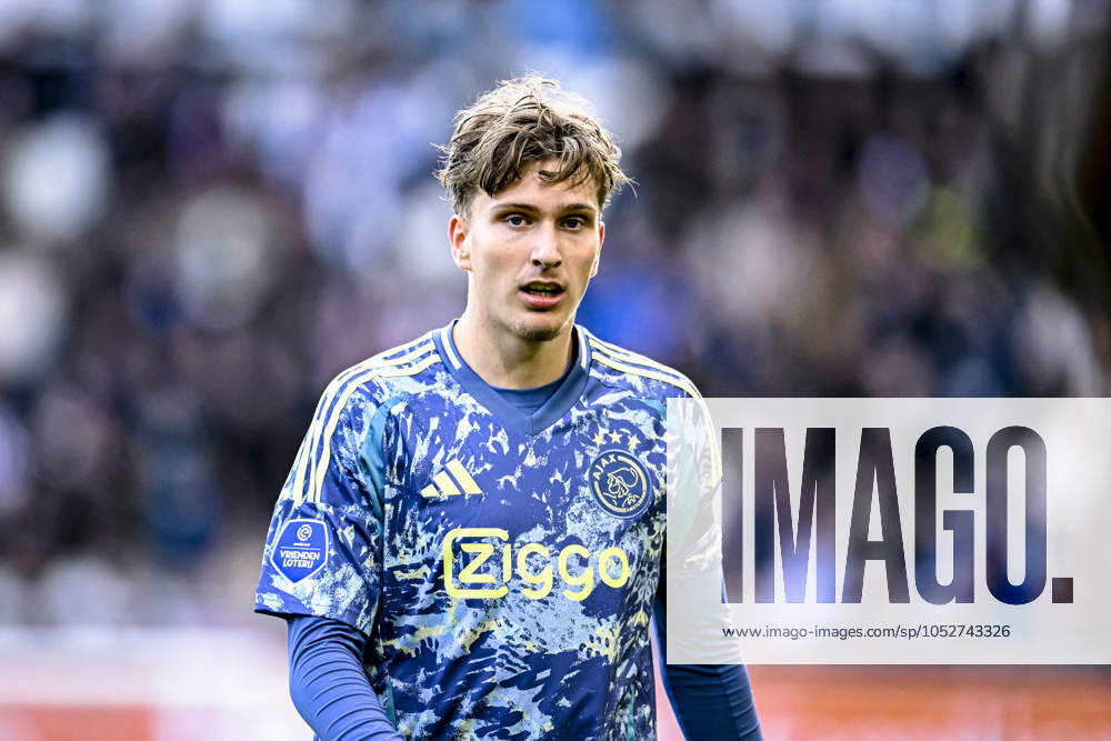 AFC Ajax Amsterdam forwarder Mika Godts, during the match Heracles Almelo - Ajax at the Asito stadium for the Dutch eredivisie season 2024-2025 in ALMELO, Netherlands on 20 oktober 2024, (photo by Stefan Koops EYE4images DeFodi Images) not used in POL SRB CRO FRA GBR NED ITA USA Defodi-746_196213