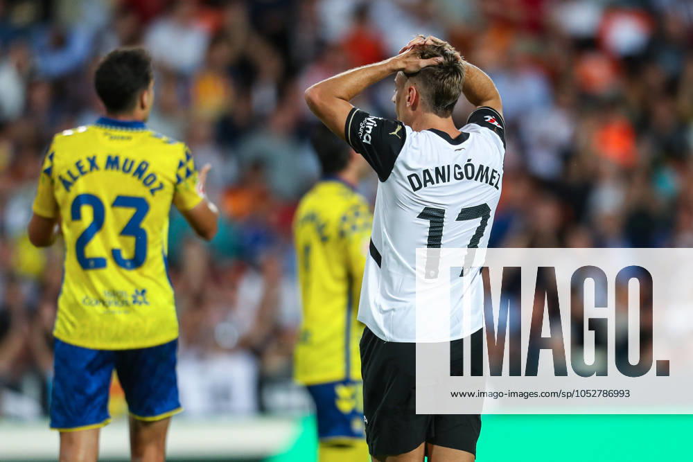 Dani Gomez of Valencia CF laments during the Spanish league, La Liga EA Sports, football match played between Valencia CF and UD Las Palmas at Mestalla stadium on October 21, 2024, in Valencia, Spain. Valencia SPAIN - ZUMAa181 20241021_zaa_a181_163