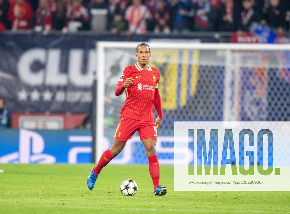 Fussball, Herren, Saison 2024 2025, Champions League (Ligaphase, 3. Spieltag), RB Leipzig - FC Liverpool, Virgil van Dijk (FC Liverpool), 23.10.2024,