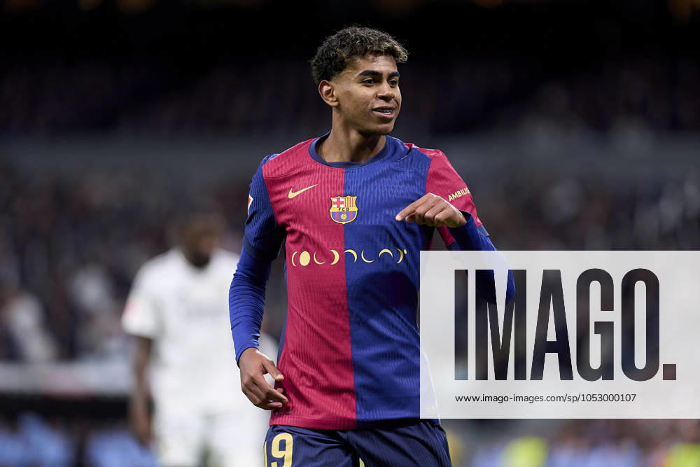 Lamine Yamal of FC Barcelona, Barca celebrates after scoring his team s third goal during the LaLiga EA Sports match between Real Madrid CF and FC Barcelona at Estadio Santiago Bernabeu on October 26, 2024 in Madrid, Spain. (Photo by: LGM Panoramic) FOOTBALL : Real Madrid CF vs FC Barcelona- LaLiga EA Sports - 26 10 2024 LGM Panoramic