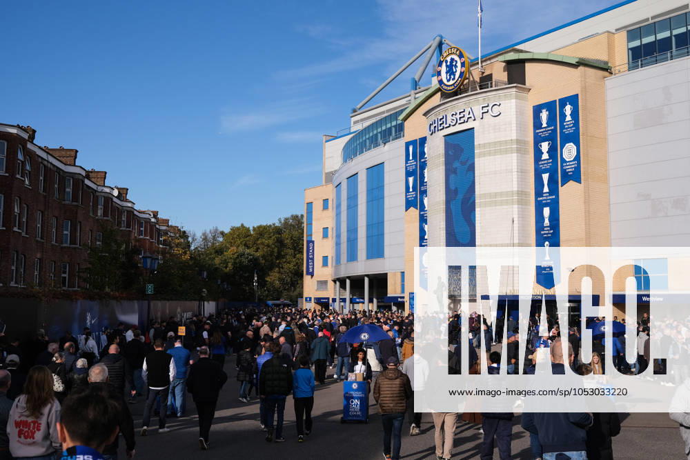 Chelsea v Newcastle United 27 October 2024, London - Premier League Football - Chelsea v Newcastle United - A general view of Stamford Bridge - Photo: Jacques Feeney Offside. London UK