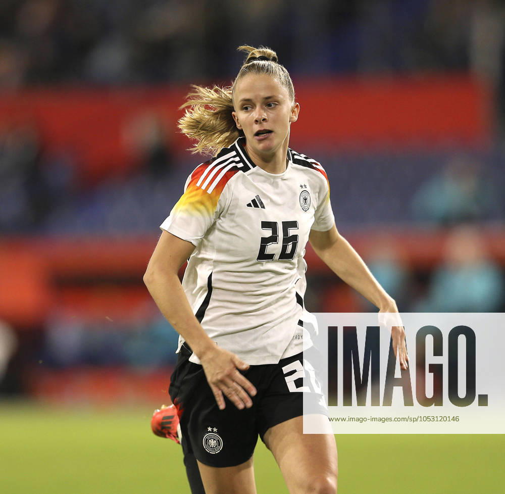 Foto : Vivien ENDEMANN ( GER ) Fussball international, Frauen Länderspiel in Duisburtg am Mo. 28.10.2024 Deutschland - Australien 1 - 2