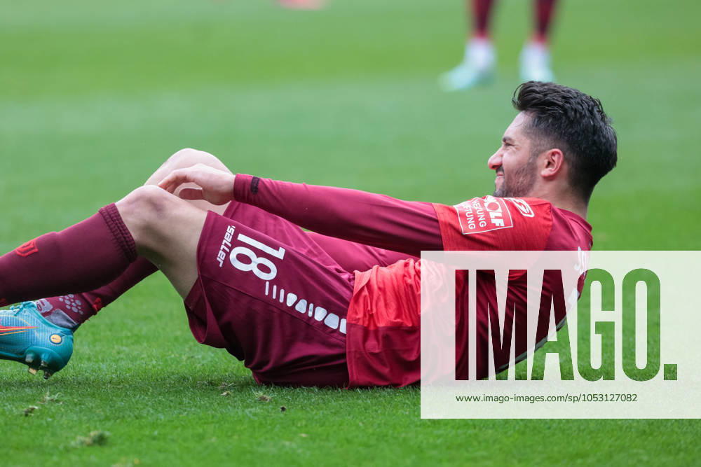 Frust, Enttaeuschung, Zorn bei Aygün Yildirim (Regensburg) ; GER, FC Hansa Rostock vs. SSV Jahn Regensburg, Fussball, 2. Bundesliga, 31. Spieltag, Spielzeit 2022 2023, 06.05..2023, DFL REGULATIONS PROHIBIT ANY USE OF PHOTOGRAPHS AS IMAGE SEQUENCES AND OR QUASI-VIDEO, Rostock Ostseestadion Mecklenburg - Vorpommern Deutschland